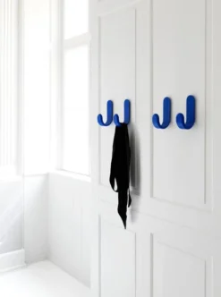 Normann Copenhagen Curve Koukku, Sininen -Muuto HalpaShop 2020 Normann Copenhagen Curve Hook Blue 4