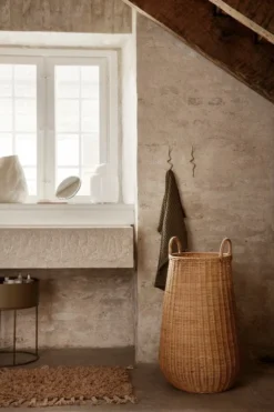 Ferm LIVING Curvature Koukku, Messinki -Muuto HalpaShop 67 1176