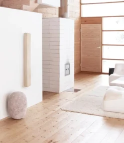 Tuulia Penttilä Around And Out Kaappi, Lemmikin Pannoille Ja Hihnoille 7 Tuulia Penttilä Around And Out Kaappi, Lemmikin Pannoille Ja Hihnoille -Muuto HalpaShop Around and Out koiran talutushihnalle ja pannoille 4