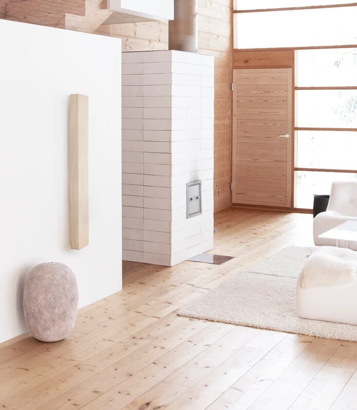 Tuulia Penttilä Around And Out Kaappi, Lemmikin Pannoille Ja Hihnoille 4 Tuulia Penttilä Around And Out Kaappi, Lemmikin Pannoille Ja Hihnoille - Image 4