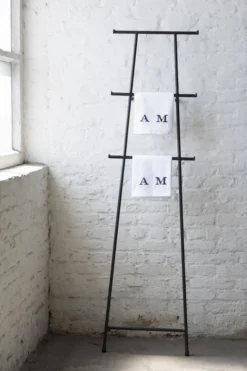 Serax Holding Back Pyyheteline, Musta 7 Serax Holding Back Pyyheteline, Musta -Muuto HalpaShop B7218529 sf1