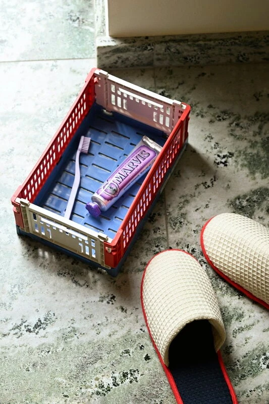 HAY Colour Crate Mix Kori, S, Kierrätysmuovi, Red 6 HAY Colour Crate Mix Kori, S, Kierrätysmuovi, Red - Image 6