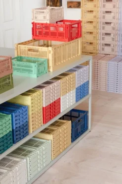 HAY Colour Crate Kori, S, Kierrätysmuovi, Mint 9 HAY Colour Crate Kori, S, Kierrätysmuovi, Mint -Muuto HalpaShop HAY Colour Crate family 02 14