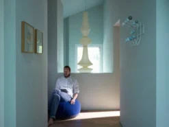 Vitra Hang It All Naulakko, Vaaleansininen 10 Vitra Hang It All Naulakko, Vaaleansininen -Muuto HalpaShop Hang it all2C Akari E 176944 master