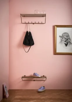 Maze Shoe Shelf Kenkäteline, Messinki 6 Maze Shoe Shelf Kenkäteline, Messinki -Muuto HalpaShop Hat Rack Shoe Shelf Brass 300 DPI