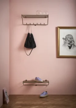 Maze Shoe Shelf Kenkäteline, Musta -Muuto HalpaShop Hat Rack Shoe Shelf Brass 300 DPI