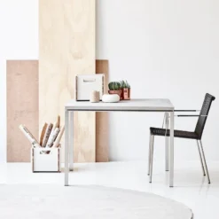 Cane-line Box Säilytyslaatikko, Tiikki - Valkoinen -Muuto HalpaShop Pure table Straw chair