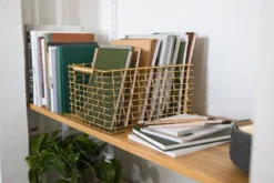 Korbo Rectangular 15 Metallikori, Messinki -Muuto HalpaShop Rectangular Bokhylla detalj 01 2