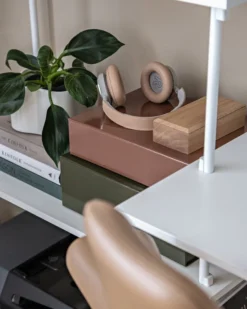 HAY Colour Storage Laatikko, M, Oliivi -Muuto HalpaShop Small Storage Design Stories x Kasia Rutkowiak 14 1