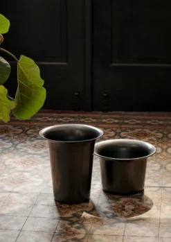 Ferm LIVING Spun Alu Kori, Matala, Musta Alumiini -Muuto HalpaShop fermLIVING AW22 SpunAluBaskets image 1