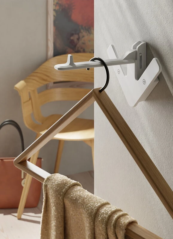 Design House Stockholm Arrow Naulakko, Valkoinen 2 Design House Stockholm Arrow Naulakko, Valkoinen - Image 2